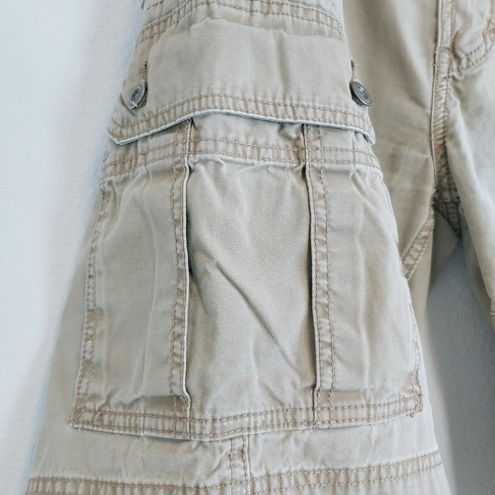 Levi's Men's Light Brown Cargo Shorts Sz 33 Casual Outdoors Hiking Camping